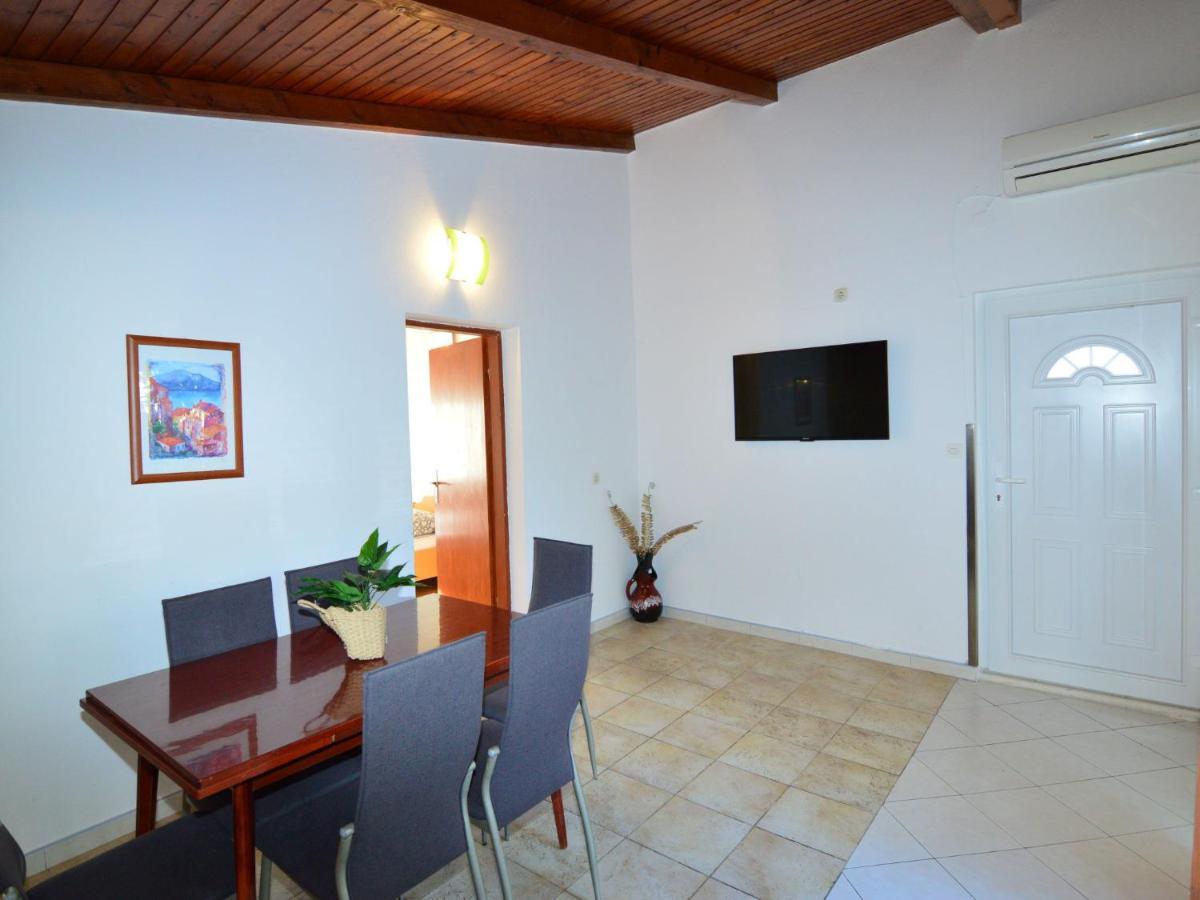 Holiday Home Camp Marko - Roz338 By Interhome Zečevo Exterior foto